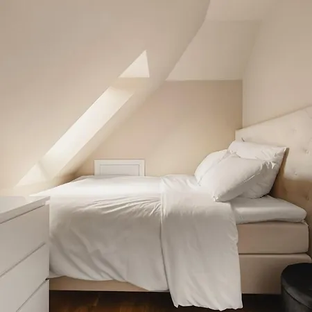 Modern On Bryggen Walking Distance To Everything! Leilighet