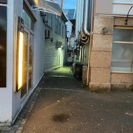 Modern On Bryggen Walking Distance To Everything! *