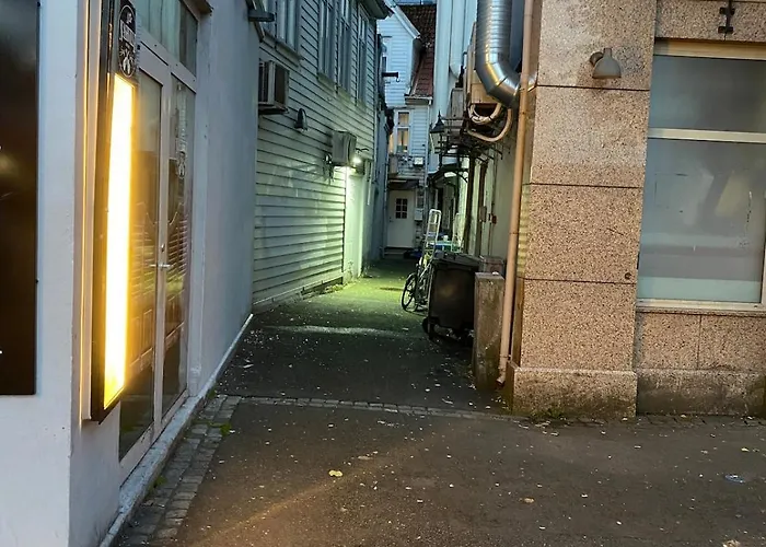 Modern On Bryggen Walking Distance To Everything! *